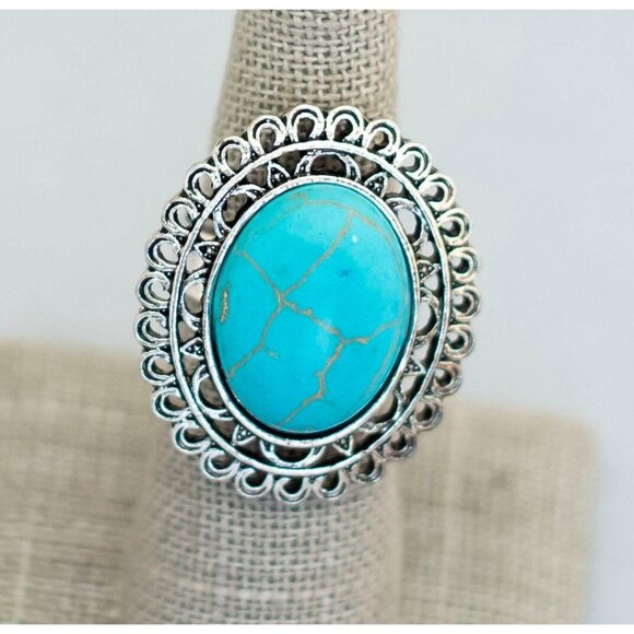 Size 8 blue oval vintage adjustable ring (C6) - Picture 2 of 3